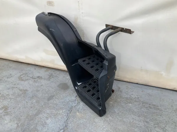 OEM 504039202Q Rechter Treeplank voor Iveco Eurocargo image 4