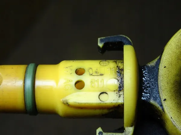 A3 8V GOLF VII LEON III 2.0 TDI Öljytikku 04L115611 image 4