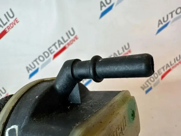 BMW Bränslefiltervärmare OEM 13325872521 - Begagnad image 10