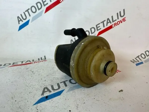 BMW Bränslefiltervärmare OEM 13325872521 - Begagnad image 5