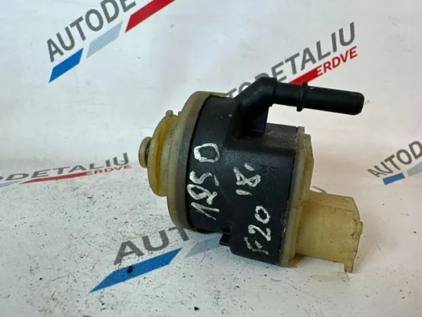 BMW Bränslefiltervärmare OEM 13325872521 - Begagnad image 8