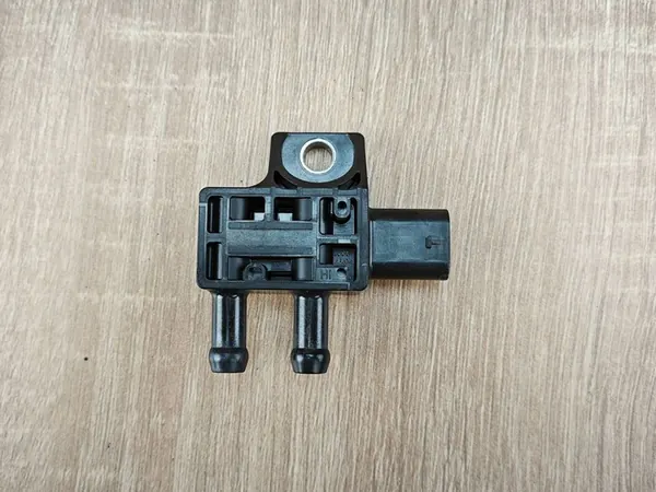 Pakokaasun paineanturi BMW 2.0D G26 G20 image 3