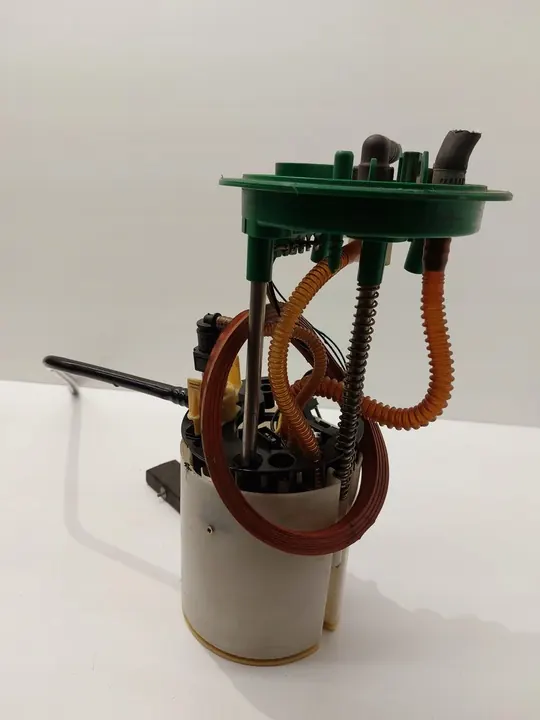 Audi OE 8E0919051AH brandstofpomp image 6