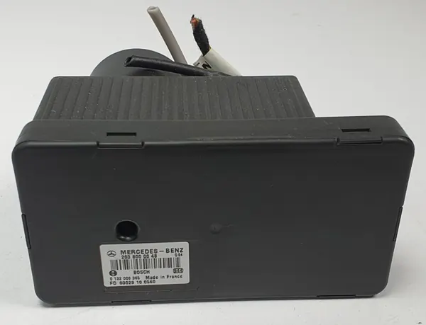 Bomba de cierre central OEM A2038000048 para Mercedes image 2