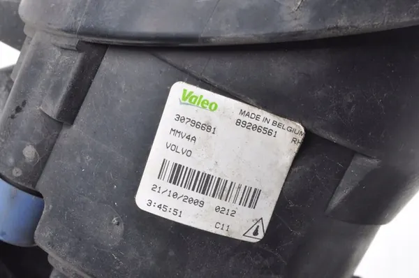 Farol Halógeno Direito Volvo XC60 I 30796681 image 4