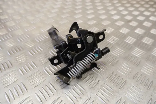 Toyota RAV4 Konepeltilukko OEM 53510-42100 Etu image 2