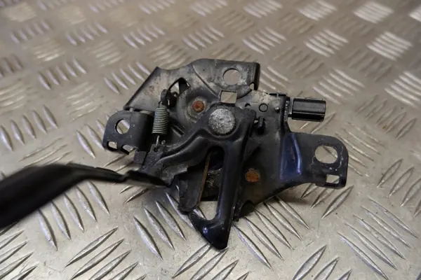 Toyota RAV4 Konepeltilukko OEM 53510-42100 Etu image 7