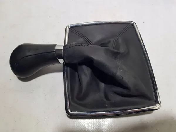 Pomo de cambio Mercedes OEM A2042674410 - Manual image 3