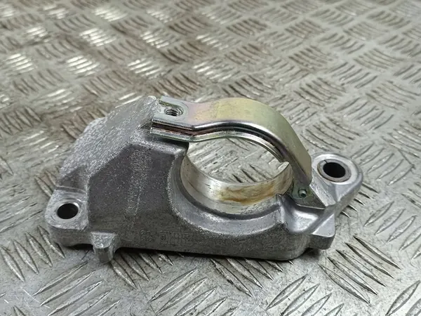 Support de roulement pour Nissan X-Trail T33 OEM FOB53522 image 1