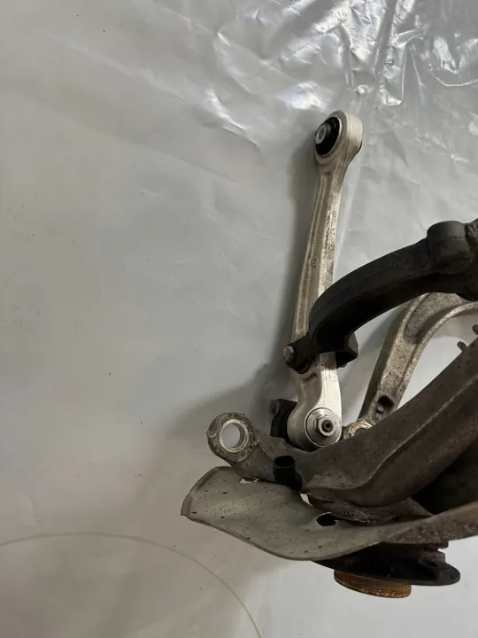 Snodo Sospensione Ammortizzatore Sinistro Audi S4 S5 image 4