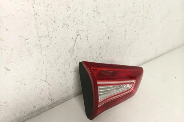 Luz de maletero izquierda KIA SPORTAGE (SL) 2012 image 8