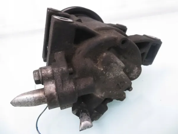 Compressor A/C OEM 926009F510 para Nissan Almera II image 4