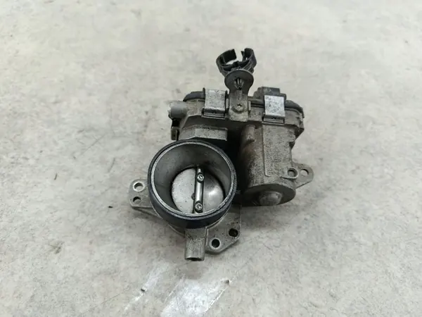 Corps de papillon OEM 9685879480 pour Citroen C3 II 1.4 image 3