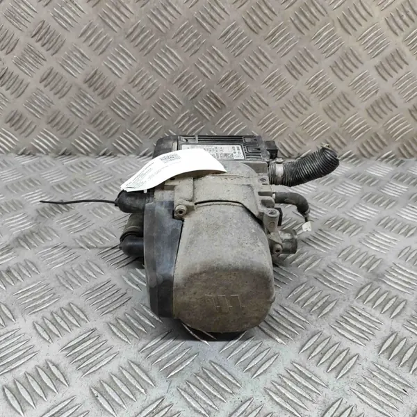 Mercedes-Benz Webasto Verwarming OEM 10R047330 Gebruikt image 5