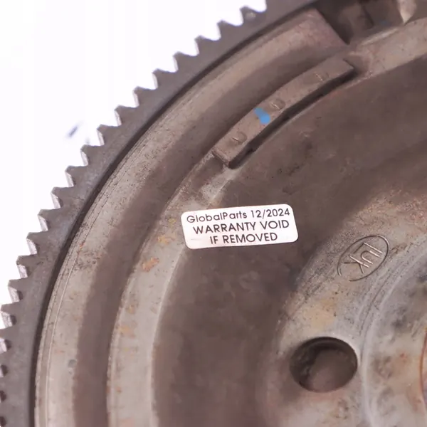 Audi A6 C6 2.0 TDI Kaksimassavauhtipyörä LUK 240mm Manuaali OEM image 2