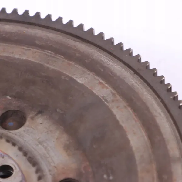 Audi A6 C6 2.0 TDI Kaksimassavauhtipyörä LUK 240mm Manuaali OEM image 4