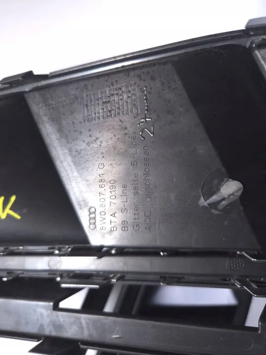 AUDI A4 B9 S LINE 2015- REJILLA PARACHOQUES DELANTERA IZQUIERDA 8W0807681G image 3