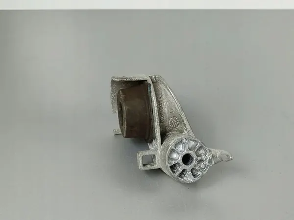 Uitlaatsteun Jeep Grand Cherokee WL 2022 68440480AA image 4