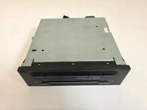 Changer CD Audi A4 B6 B7 OEM Zmieniarkacd8999 image 5