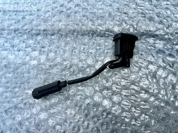 BMW X5 E53 voorruit sproeier OEM 7000119 image 2
