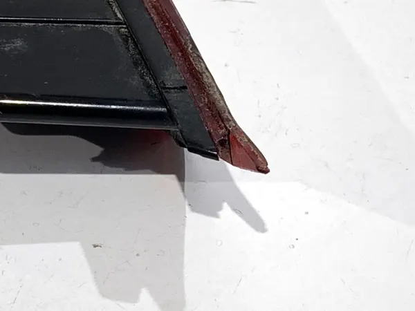 Réflecteur pare-chocs arrière droit OEM 4M8945702 Audi Q8 image 3