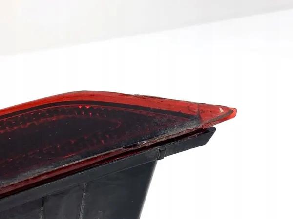 Réflecteur pare-chocs arrière droit OEM 4M8945702 Audi Q8 image 4