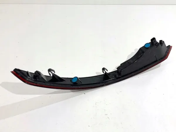 Réflecteur pare-chocs arrière droit OEM 4M8945702 Audi Q8 image 5
