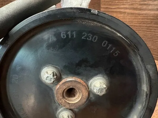 Bomba de dirección asistida Mercedes-Benz OEM 0034667201 image 8