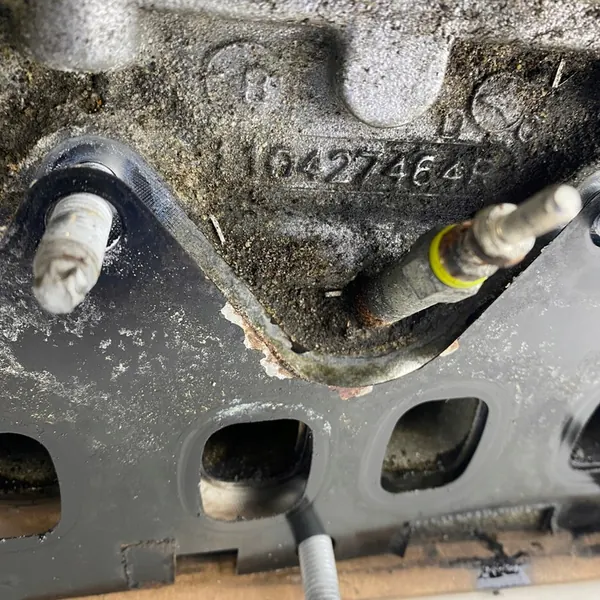 Motorblok + Nokkelassen R9M Renault Trafic Opel Vivaro 1.6 DCI image 10