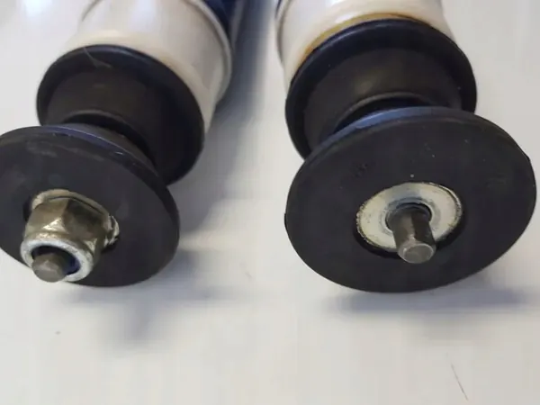 Amortizzatore Posteriore CLIO IV Sinistro Destro 562101993R image 5