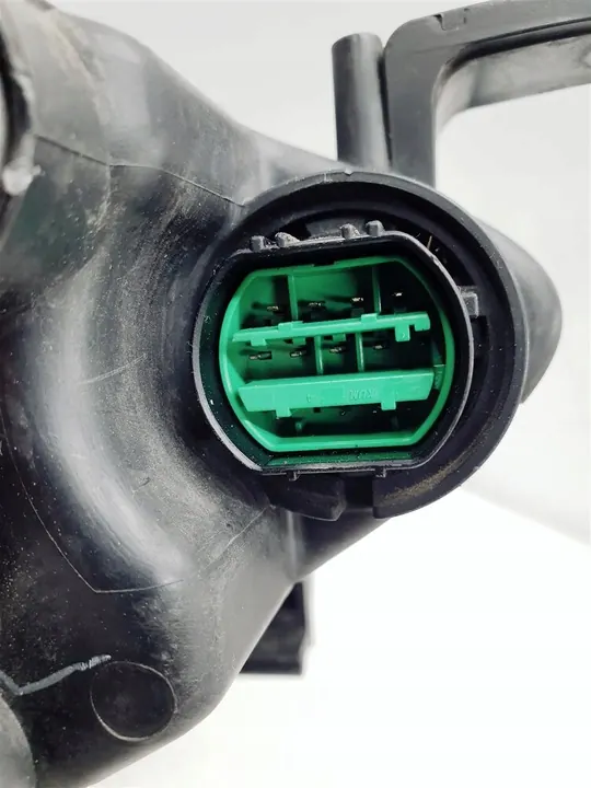 HYUNDAI i30 II 12-17 Faro Izquierdo + Iluminación image 10