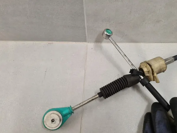 Câble de changement de vitesse Opel Corsa E 1.4 Turbo 55490902 image 4