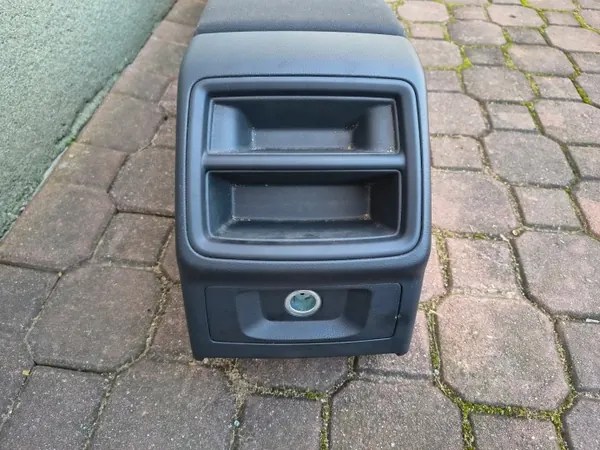 Middenconsole armsteun OEM 8W1863241D voor Audi A4 B9 image 3