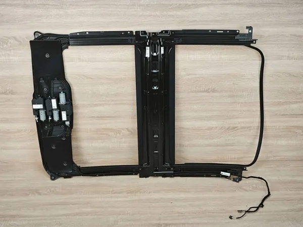Cadre de toit ouvrant OEM 8092827 pour BMW Série 8 G16 image 2