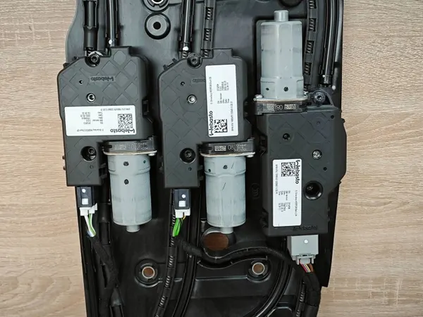Cadre de toit ouvrant OEM 8092827 pour BMW Série 8 G16 image 10