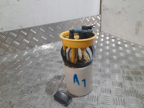Brandstofpomp Drijver OEM 6R0919050G voor Audi A1 8X image 2