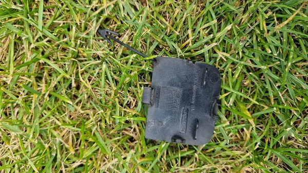 Copertura gancio VW Passat B7 - Nuova OEM 3AE807441AGRU image 2