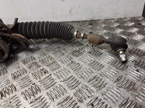 Audi ohjausvaihde OEM 8D1422065J - Käytetty image 3