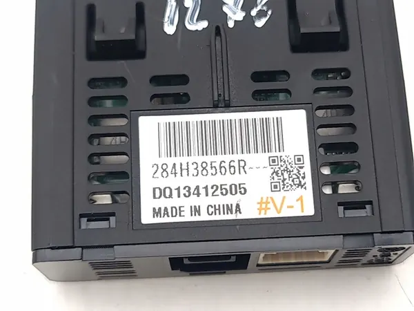 Tomada USB Renault Austral 2023 OEM 284H38566R image 8