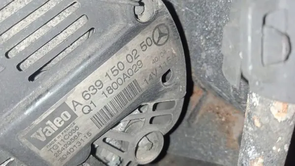 Smart Forfour Alternator 2004 1.5L A6391500250 image 4