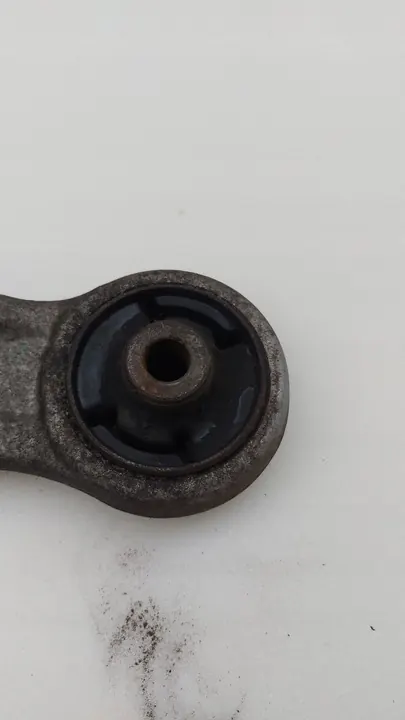 Braccio di controllo inferiore destro Hyundai i40 Lift 2015- image 3