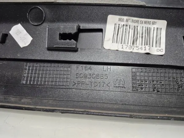OEM 60930885 Vasen Etuoven Lista Jeep Compass II:lle image 8