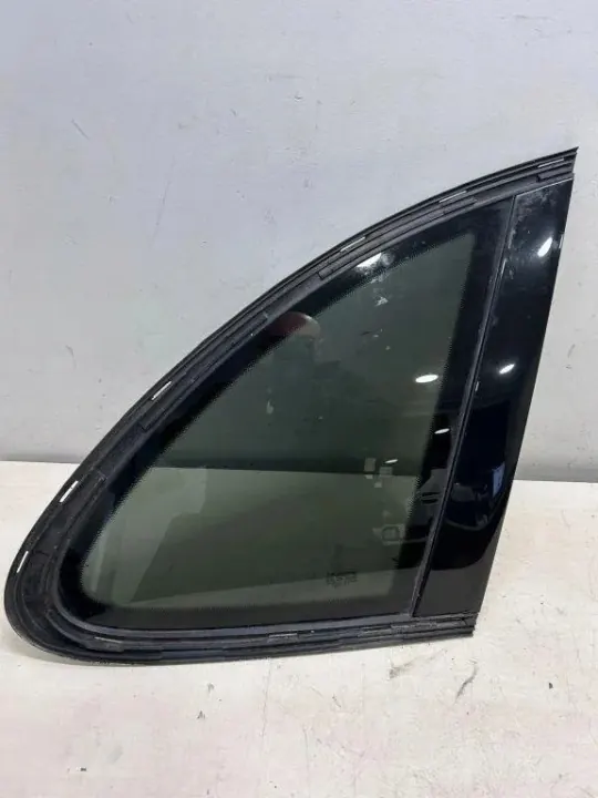 Vitre arrière droite OEM 7P5845298 Porsche Cayenne image 2