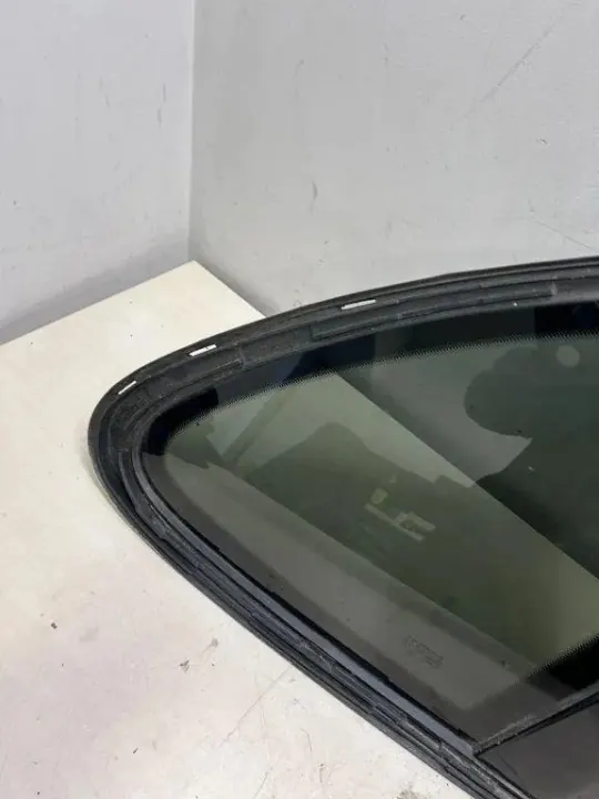 Vitre arrière droite OEM 7P5845298 Porsche Cayenne image 7