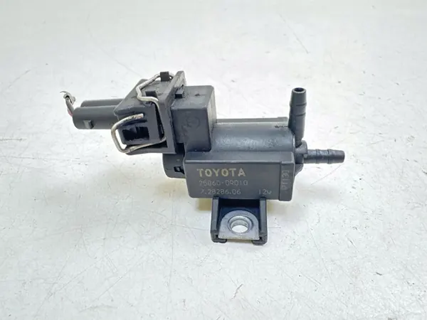 TOYOTA RAV4 III Lift 2.2 D4D Vanne de vide 25860-0R010 image 1