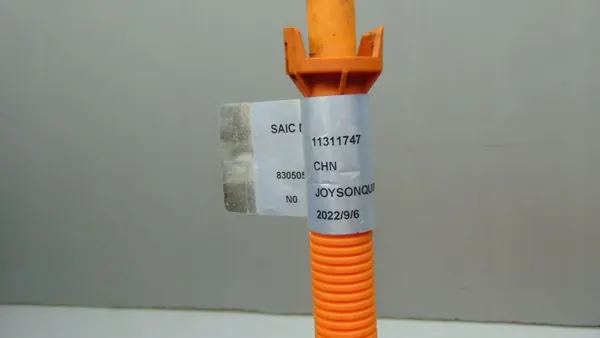 Enchufe de carga MG5 EV OEM 11311747 - Usado image 8