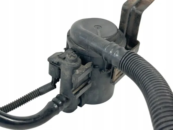 Kraftstoffdampfventil OEM 9GM983A für Escalade/Tahoe/Yukon image 4