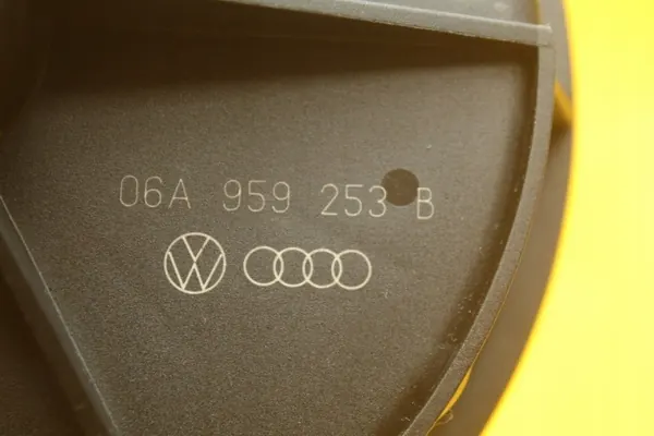 Bomba de aire secundario OEM 06A959253B Audi A6 C6 image 6