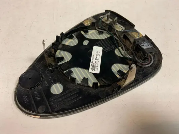 Porsche Panamera rechter Spiegel-Einsatz OEM A2719476 image 3