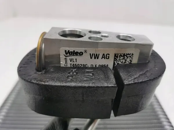 Noyau de chauffage Audi A3 8Y 2023 OEM 5Q0816679B image 8